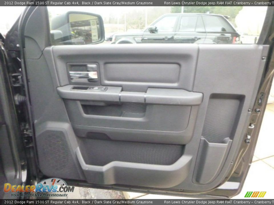 2012 Dodge Ram 1500 ST Regular Cab 4x4 Black / Dark Slate Gray/Medium Graystone Photo #12