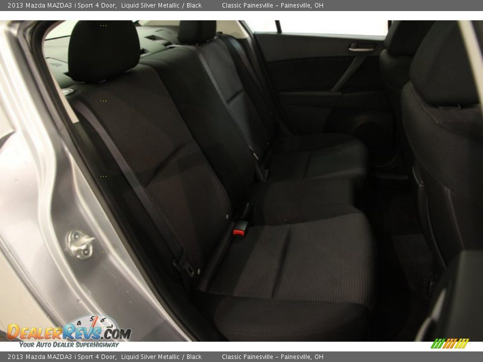 2013 Mazda MAZDA3 i Sport 4 Door Liquid Silver Metallic / Black Photo #13