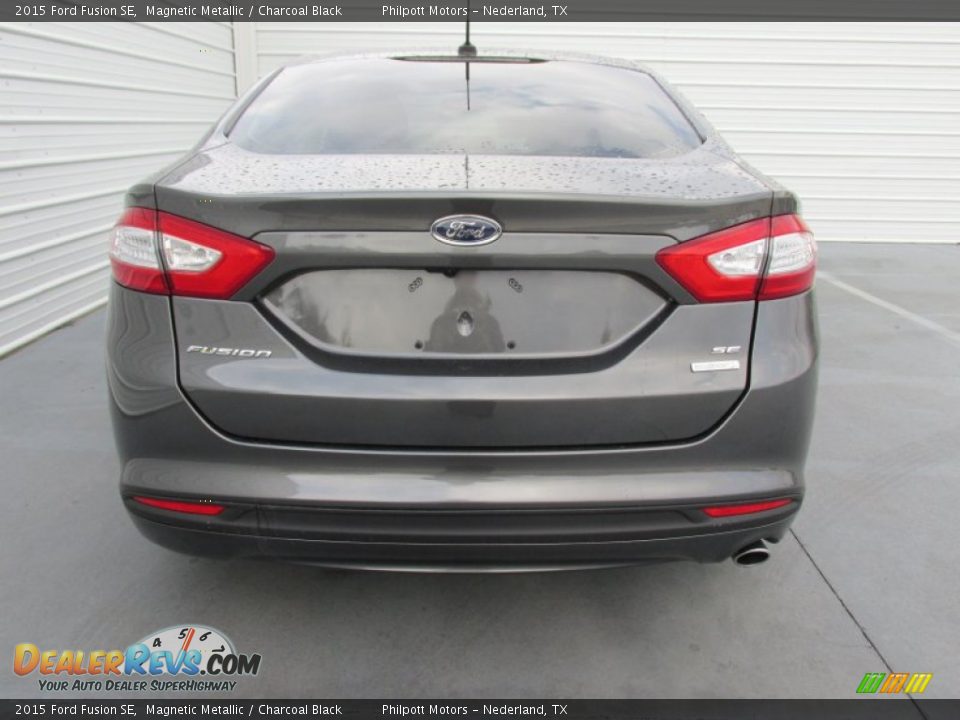 2015 Ford Fusion SE Magnetic Metallic / Charcoal Black Photo #5