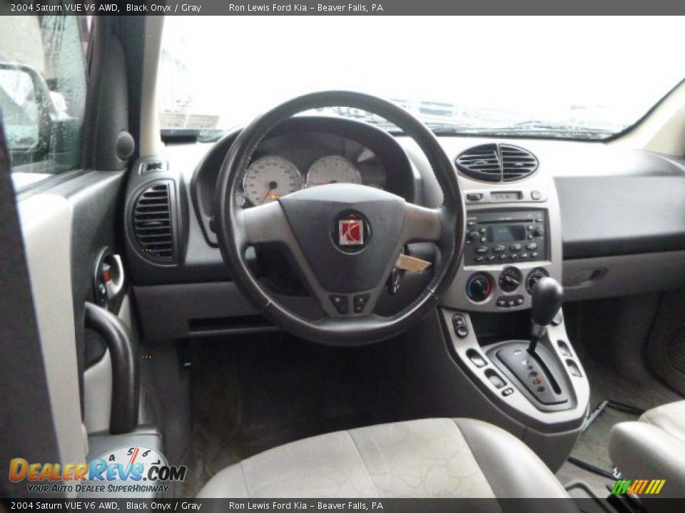 2004 Saturn VUE V6 AWD Black Onyx / Gray Photo #14