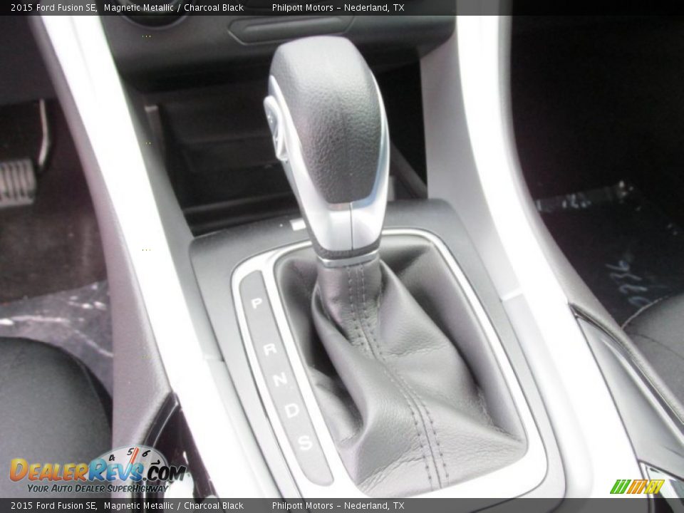 2015 Ford Fusion SE Magnetic Metallic / Charcoal Black Photo #29