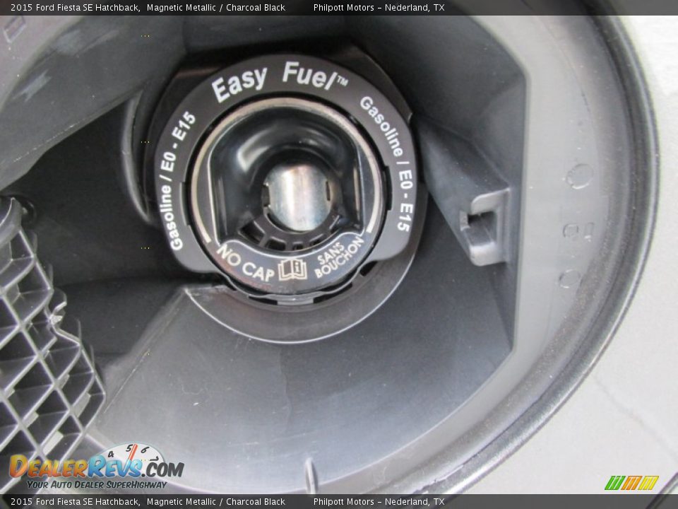 2015 Ford Fiesta SE Hatchback Magnetic Metallic / Charcoal Black Photo #13