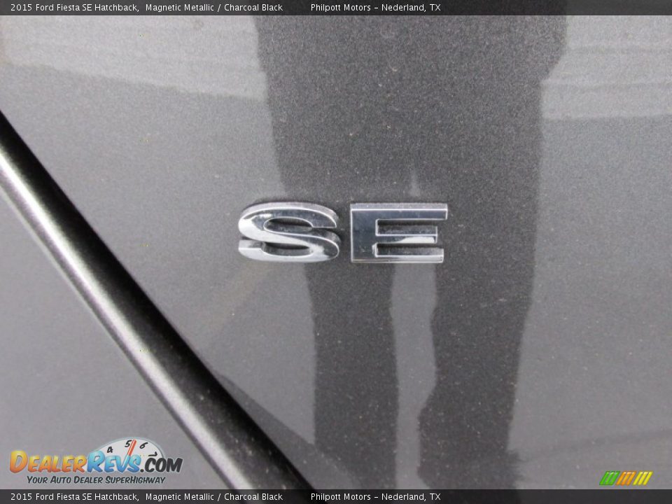 2015 Ford Fiesta SE Hatchback Magnetic Metallic / Charcoal Black Photo #14