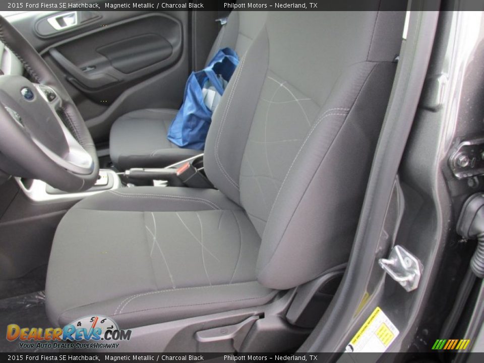 2015 Ford Fiesta SE Hatchback Magnetic Metallic / Charcoal Black Photo #22