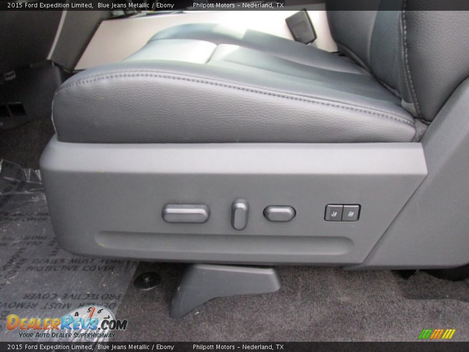 Front Seat of 2015 Ford Expedition Limited Photo #30