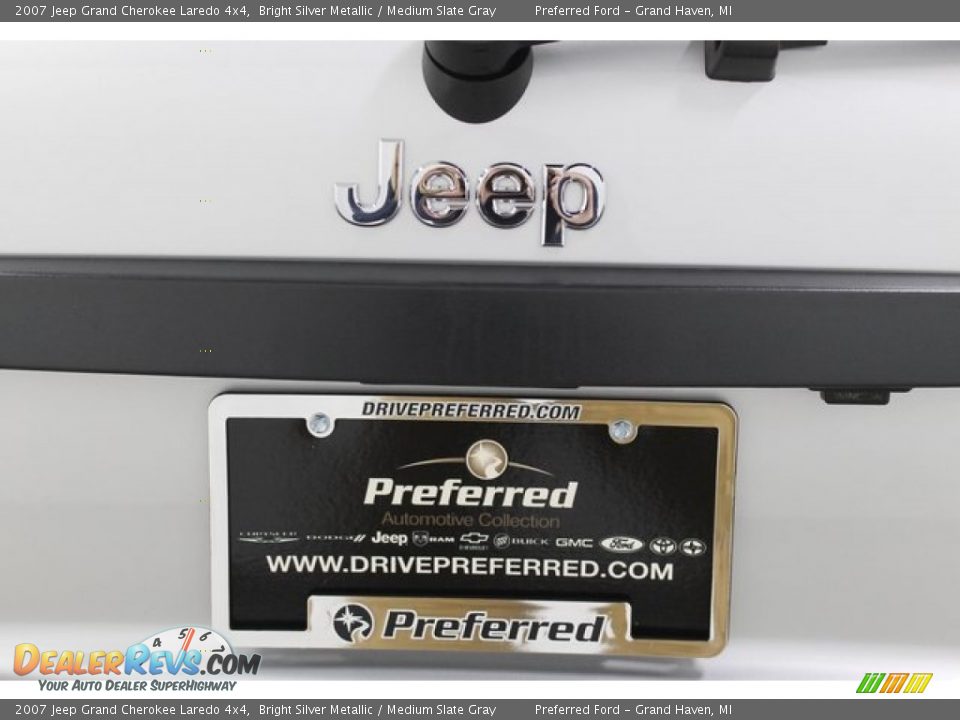 2007 Jeep Grand Cherokee Laredo 4x4 Bright Silver Metallic / Medium Slate Gray Photo #9