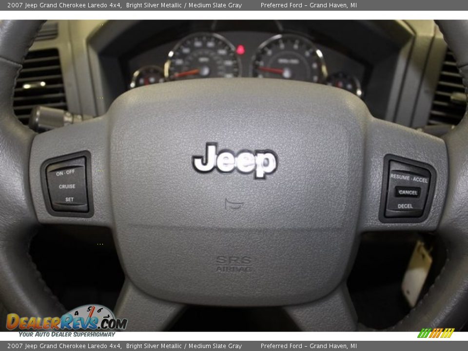 2007 Jeep Grand Cherokee Laredo 4x4 Bright Silver Metallic / Medium Slate Gray Photo #26