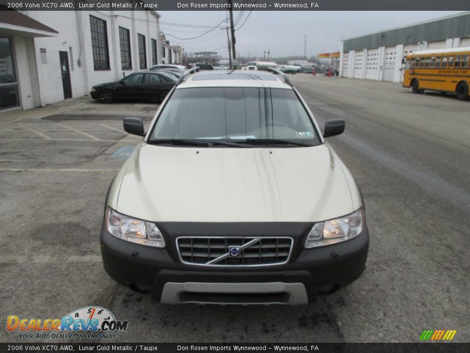 2006 Volvo XC70 AWD Lunar Gold Metallic / Taupe Photo #11