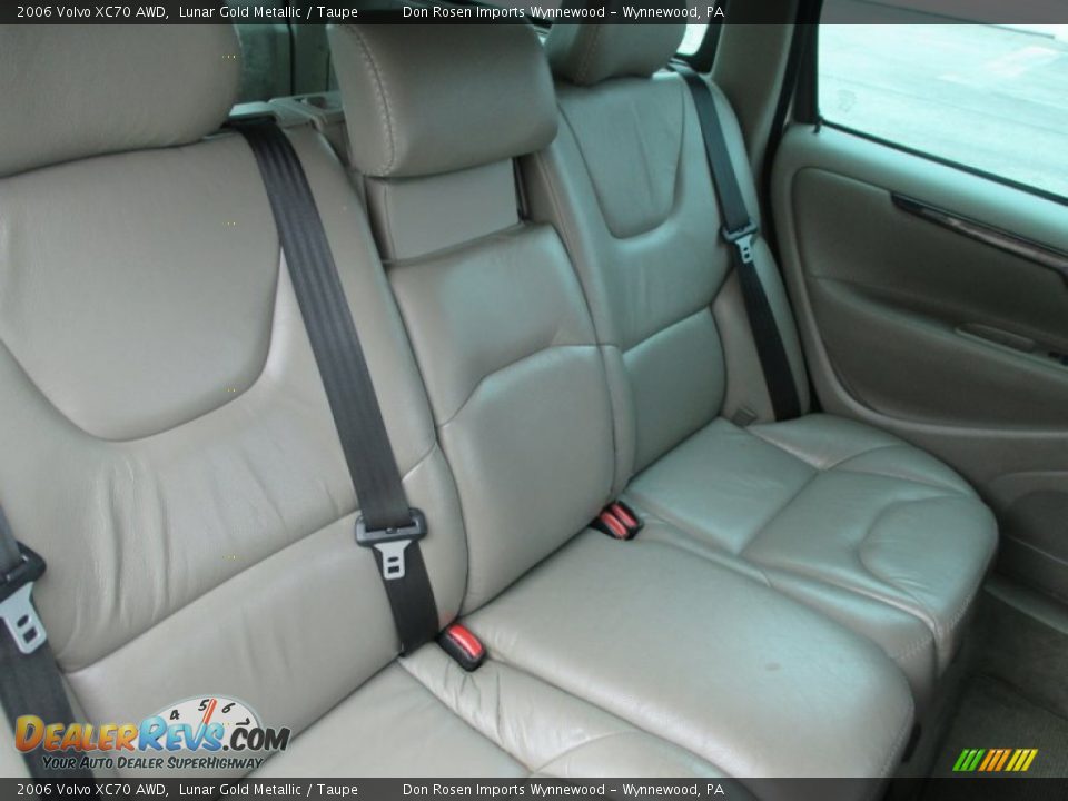 2006 Volvo XC70 AWD Lunar Gold Metallic / Taupe Photo #13