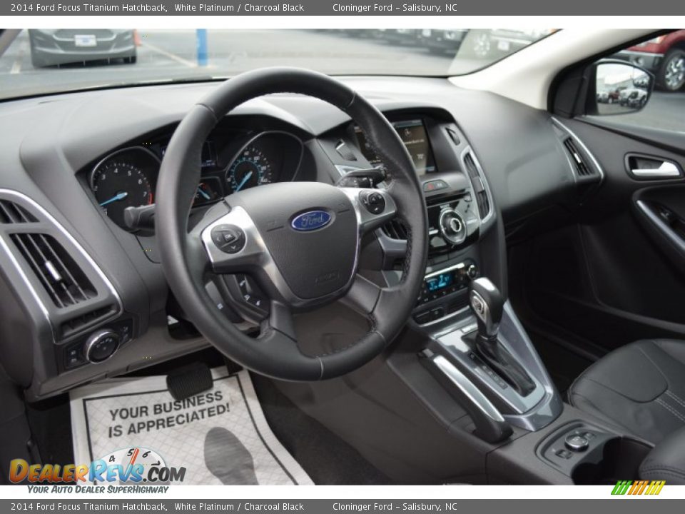 2014 Ford Focus Titanium Hatchback White Platinum / Charcoal Black Photo #7