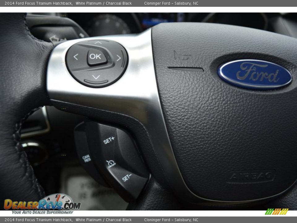 2014 Ford Focus Titanium Hatchback White Platinum / Charcoal Black Photo #25