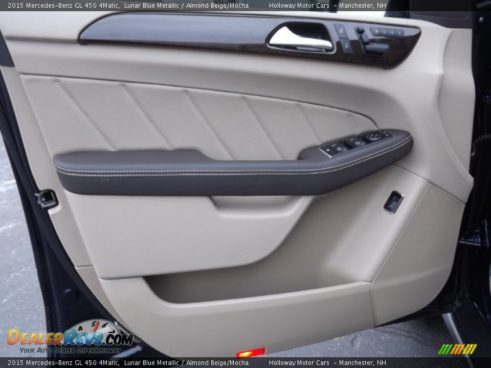 Door Panel of 2015 Mercedes-Benz GL 450 4Matic Photo #6