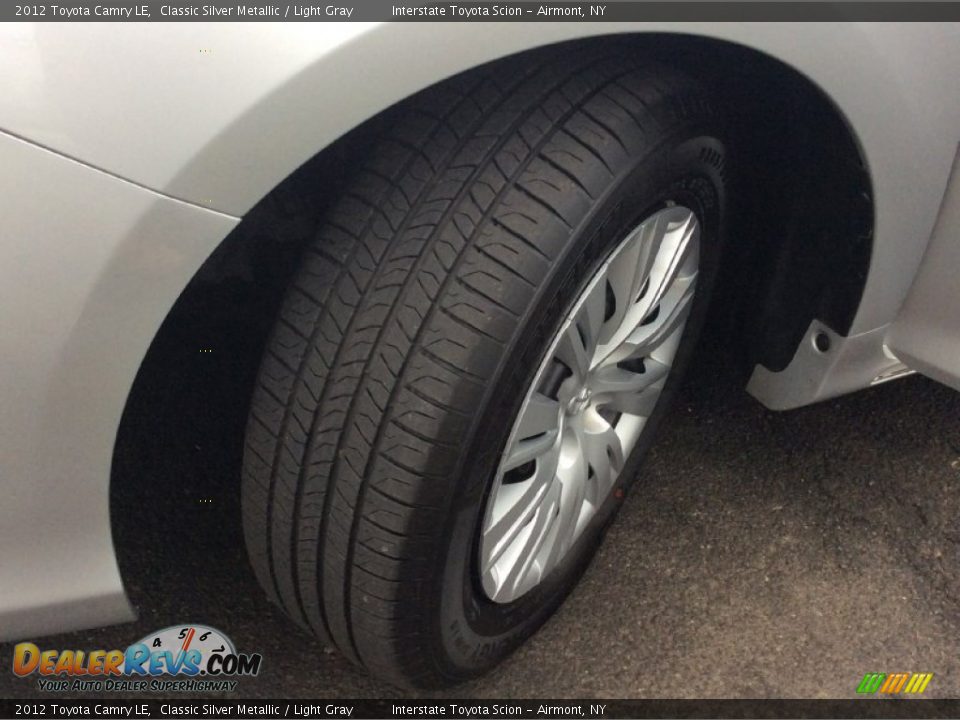 2012 Toyota Camry LE Classic Silver Metallic / Light Gray Photo #23