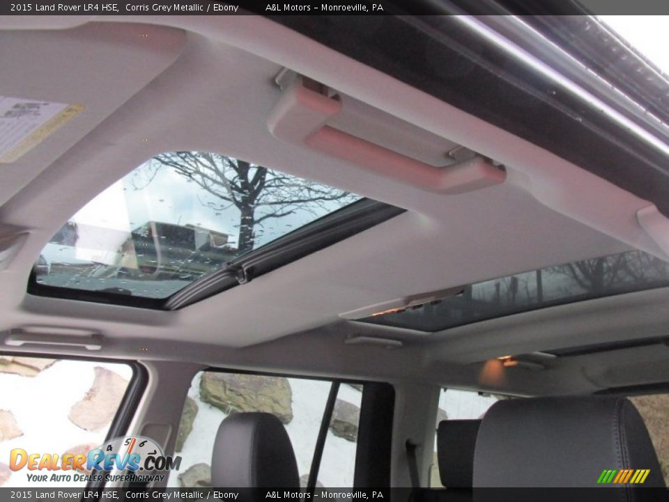 Sunroof of 2015 Land Rover LR4 HSE Photo #11