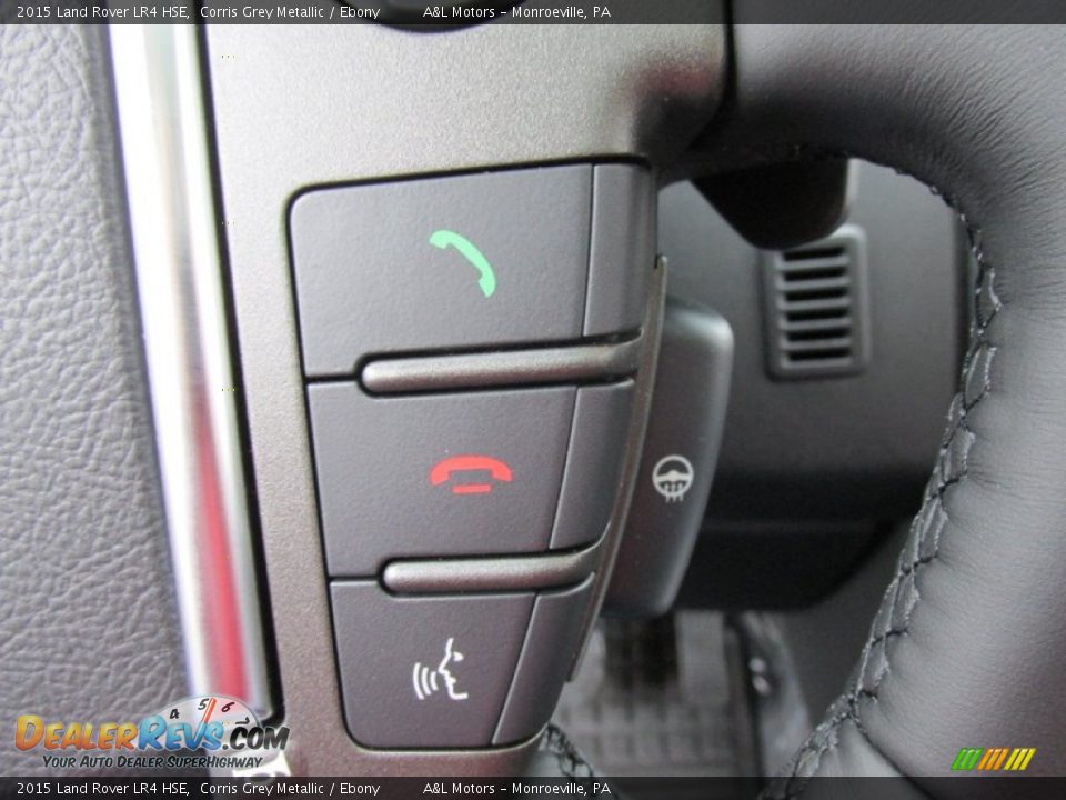 Controls of 2015 Land Rover LR4 HSE Photo #18