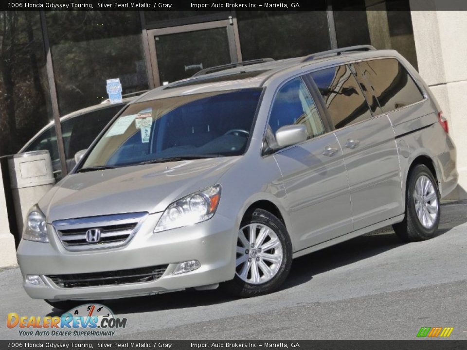 2006 Honda Odyssey Touring Silver Pearl Metallic / Gray Photo #1
