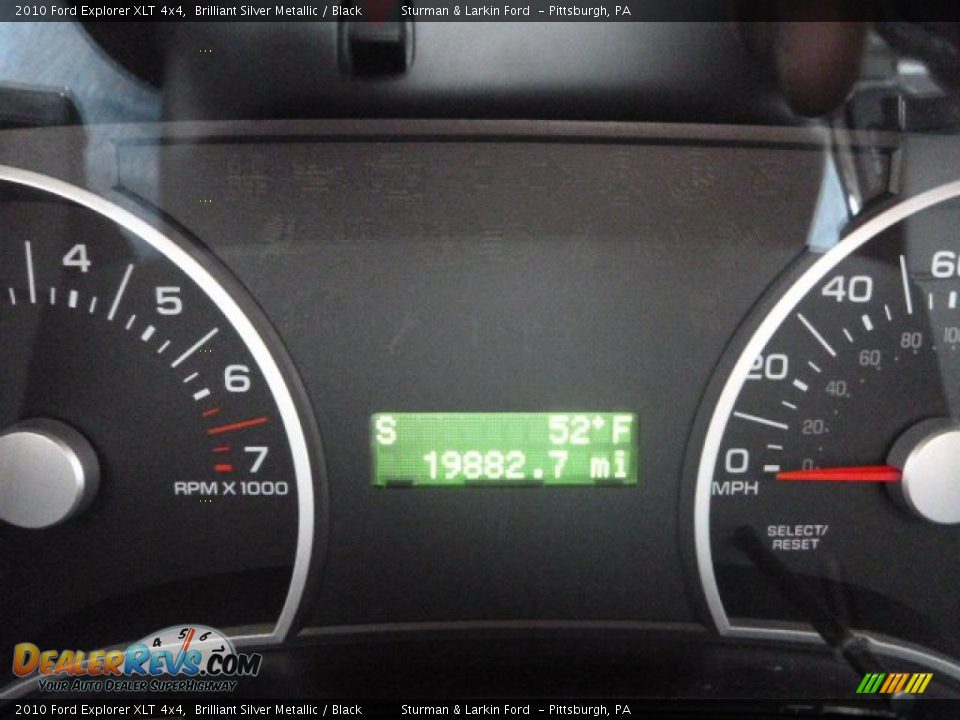 2010 Ford Explorer XLT 4x4 Brilliant Silver Metallic / Black Photo #14