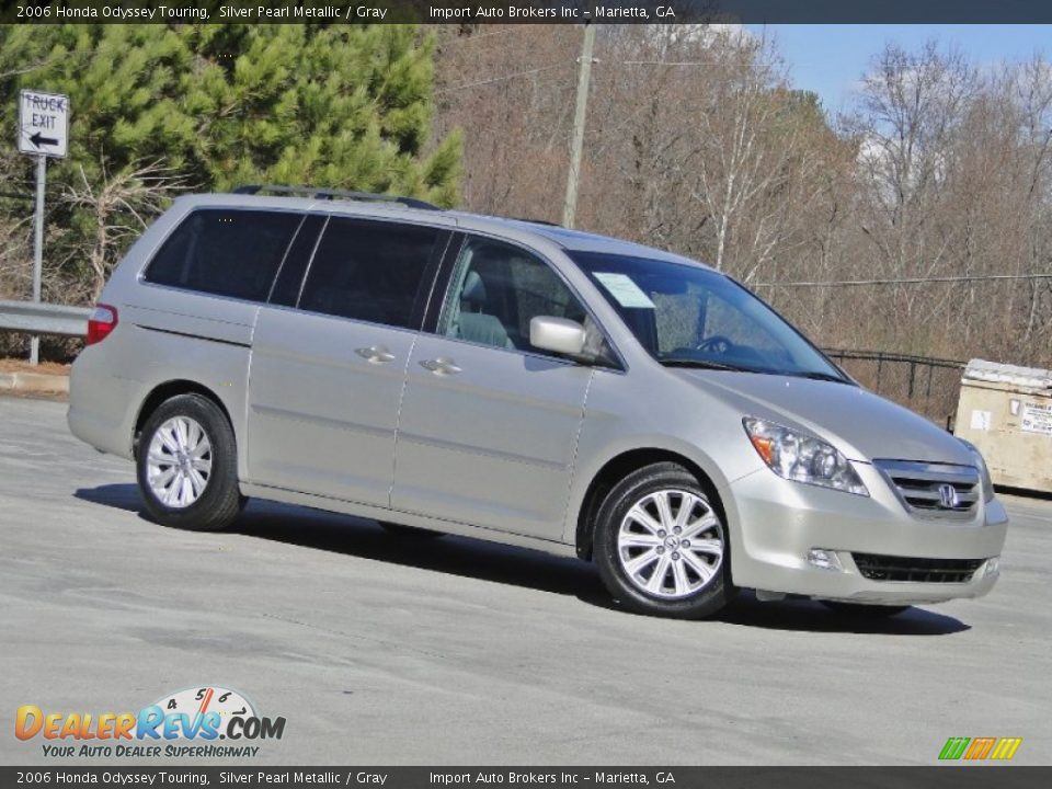 2006 Honda Odyssey Touring Silver Pearl Metallic / Gray Photo #23