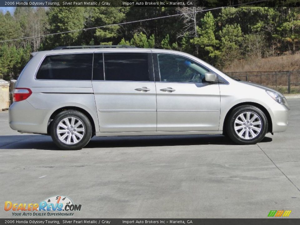 2006 Honda Odyssey Touring Silver Pearl Metallic / Gray Photo #36
