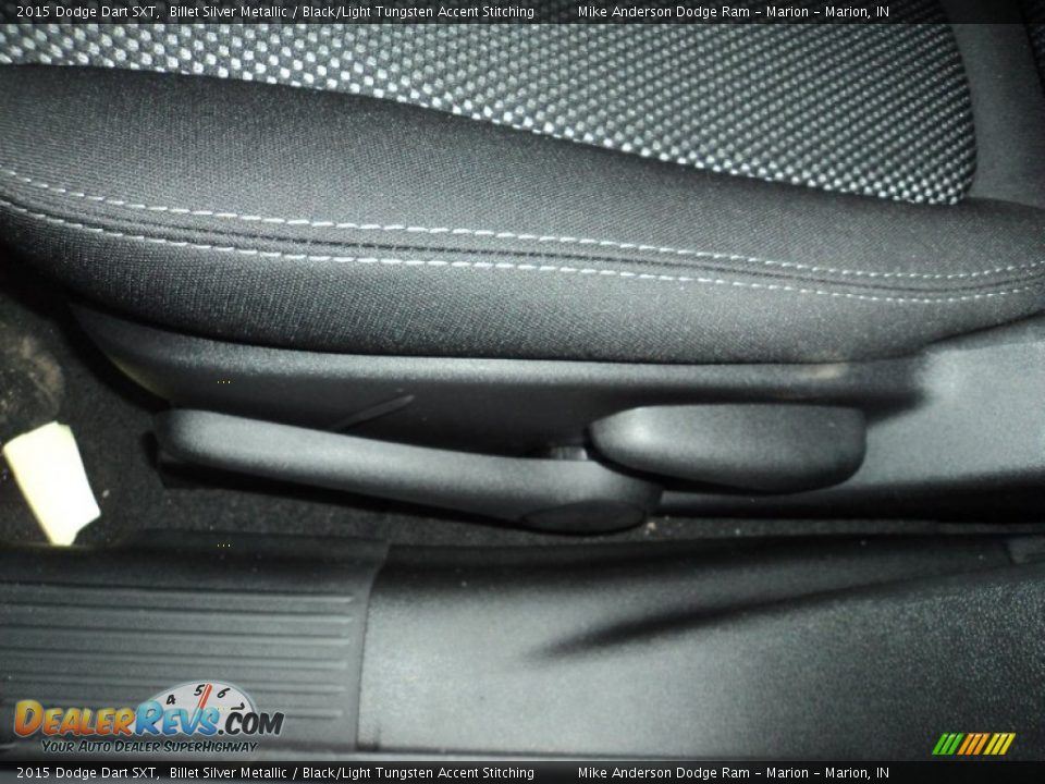 2015 Dodge Dart SXT Billet Silver Metallic / Black/Light Tungsten Accent Stitching Photo #13