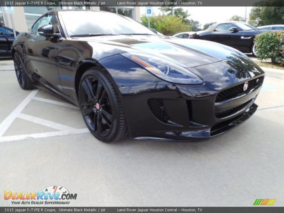 Front 3/4 View of 2015 Jaguar F-TYPE R Coupe Photo #1