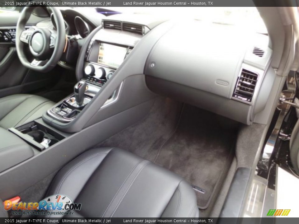 2015 Jaguar F-TYPE R Coupe Ultimate Black Metallic / Jet Photo #28