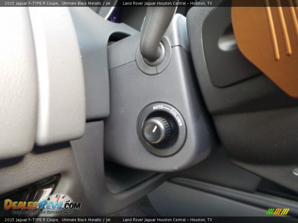 2015 Jaguar F-TYPE R Coupe Ultimate Black Metallic / Jet Photo #34