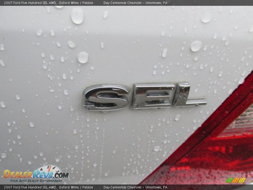 2007 Ford Five Hundred SEL AWD Oxford White / Pebble Photo #7