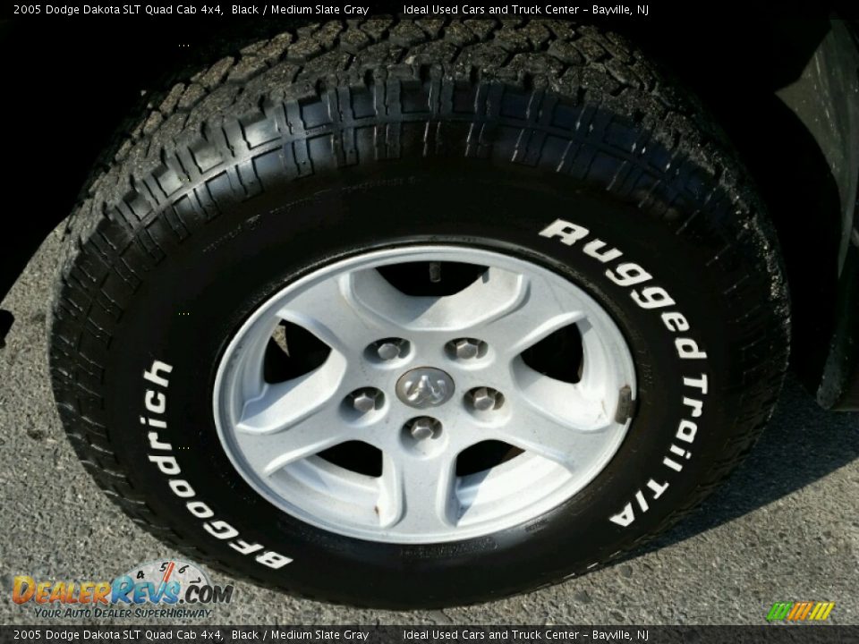2005 Dodge Dakota SLT Quad Cab 4x4 Black / Medium Slate Gray Photo #3