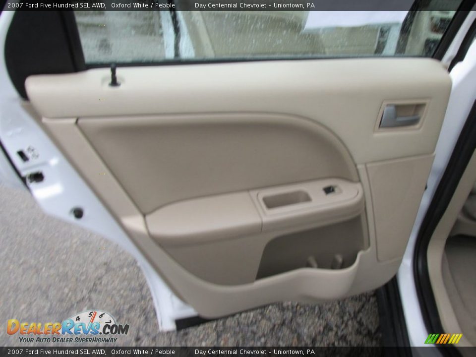 2007 Ford Five Hundred SEL AWD Oxford White / Pebble Photo #23