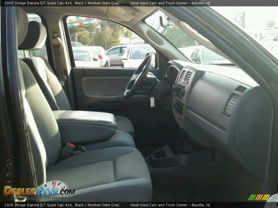 2005 Dodge Dakota SLT Quad Cab 4x4 Black / Medium Slate Gray Photo #11