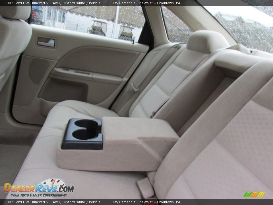 2007 Ford Five Hundred SEL AWD Oxford White / Pebble Photo #24