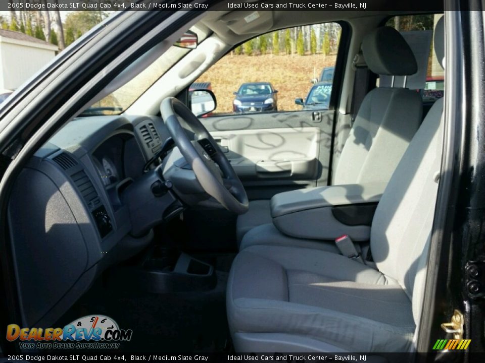 2005 Dodge Dakota SLT Quad Cab 4x4 Black / Medium Slate Gray Photo #26