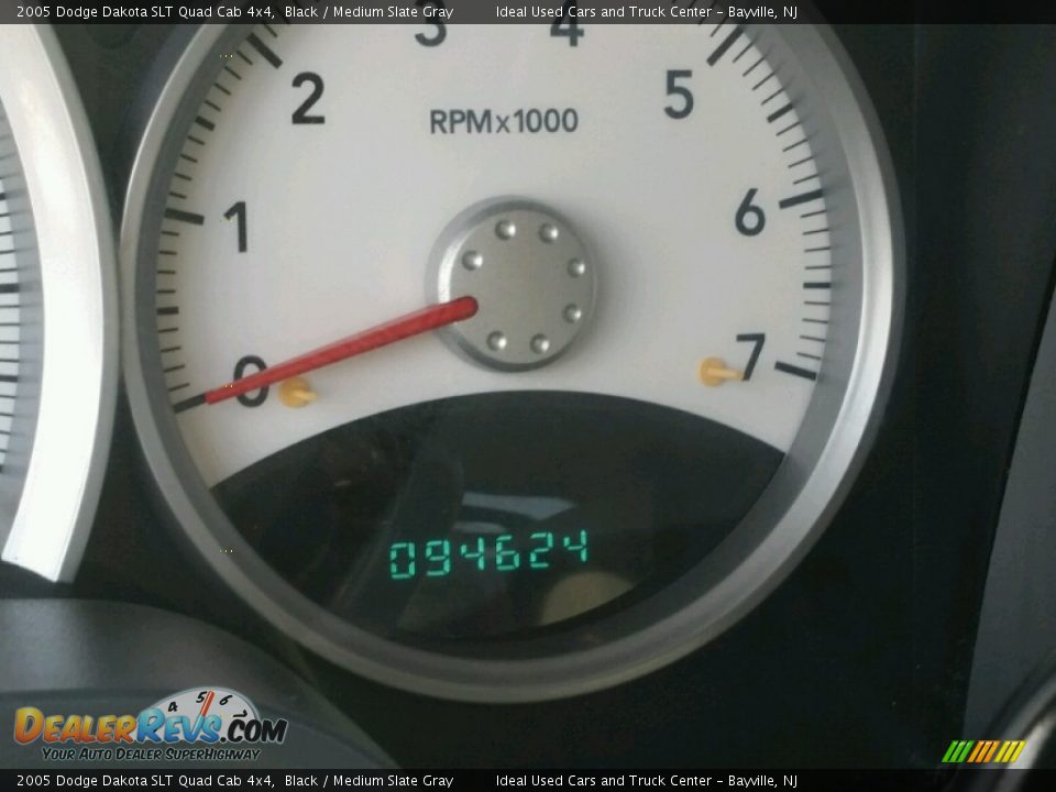 2005 Dodge Dakota SLT Quad Cab 4x4 Black / Medium Slate Gray Photo #28