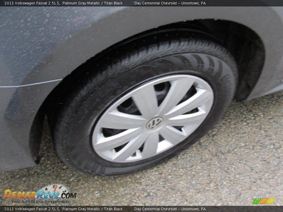 2013 Volkswagen Passat 2.5L S Platinum Gray Metallic / Titan Black Photo #7