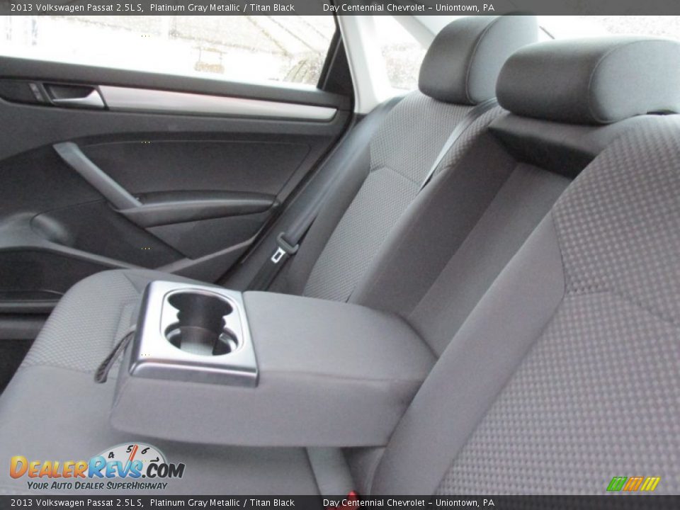 2013 Volkswagen Passat 2.5L S Platinum Gray Metallic / Titan Black Photo #22