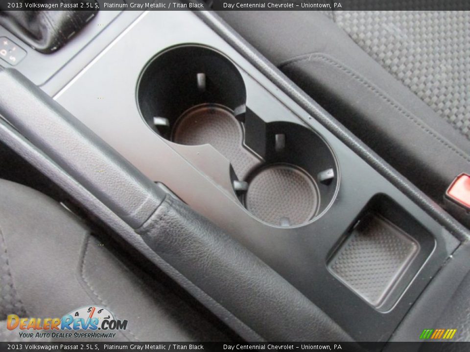 2013 Volkswagen Passat 2.5L S Platinum Gray Metallic / Titan Black Photo #27