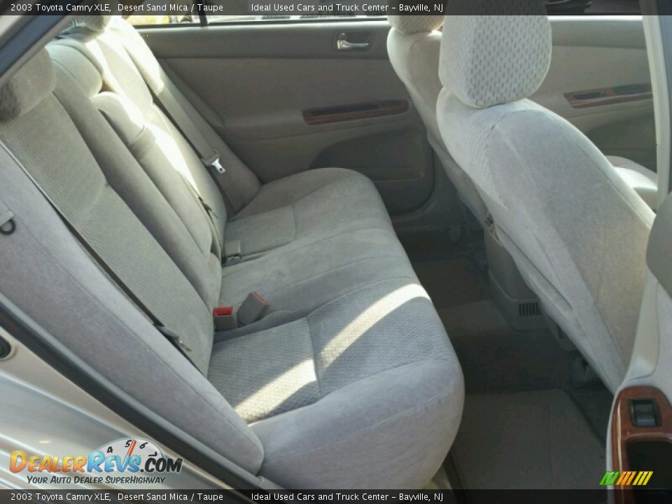 2003 Toyota Camry XLE Desert Sand Mica / Taupe Photo #13