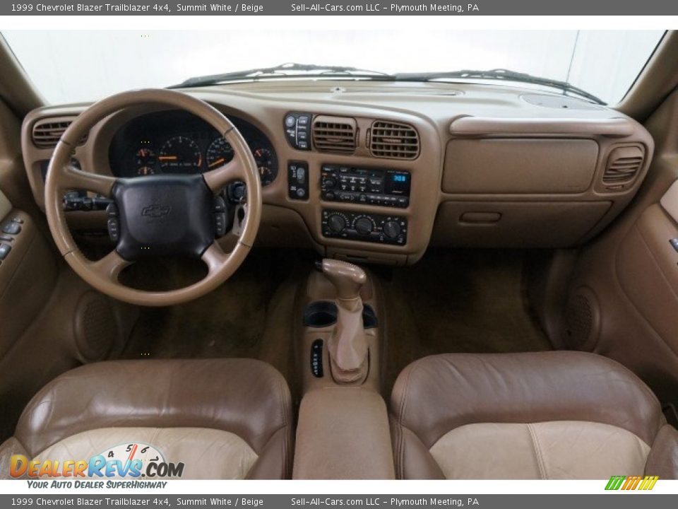 Beige Interior - 1999 Chevrolet Blazer Trailblazer 4x4 Photo #22