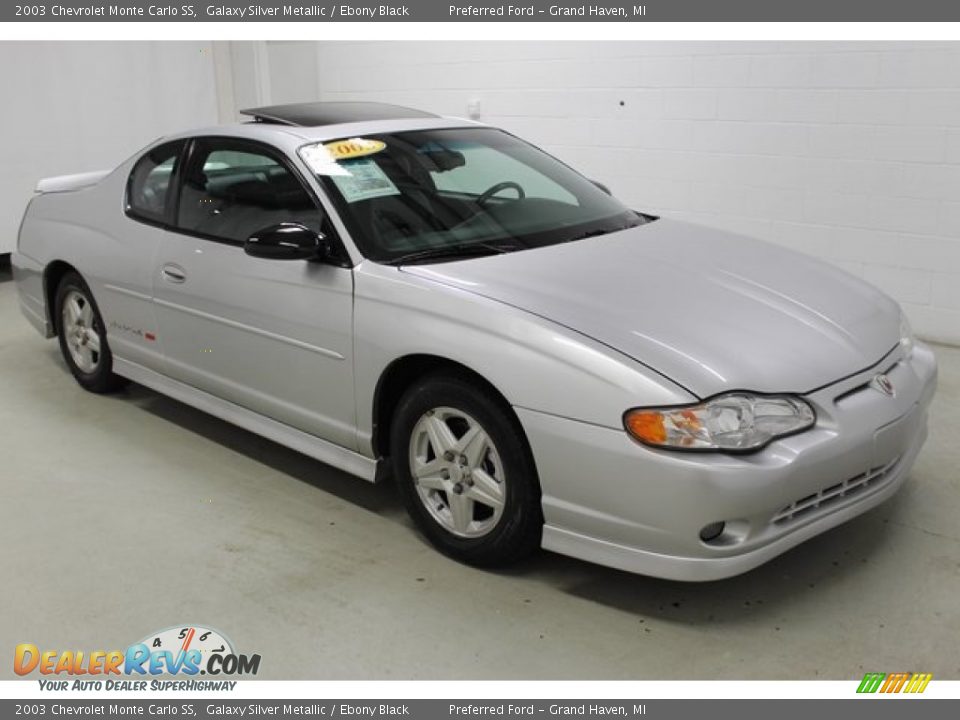 Front 3/4 View of 2003 Chevrolet Monte Carlo SS Photo #1