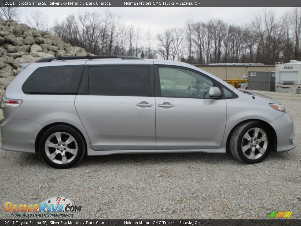 2011 Toyota Sienna SE Silver Sky Metallic / Dark Charcoal Photo #31