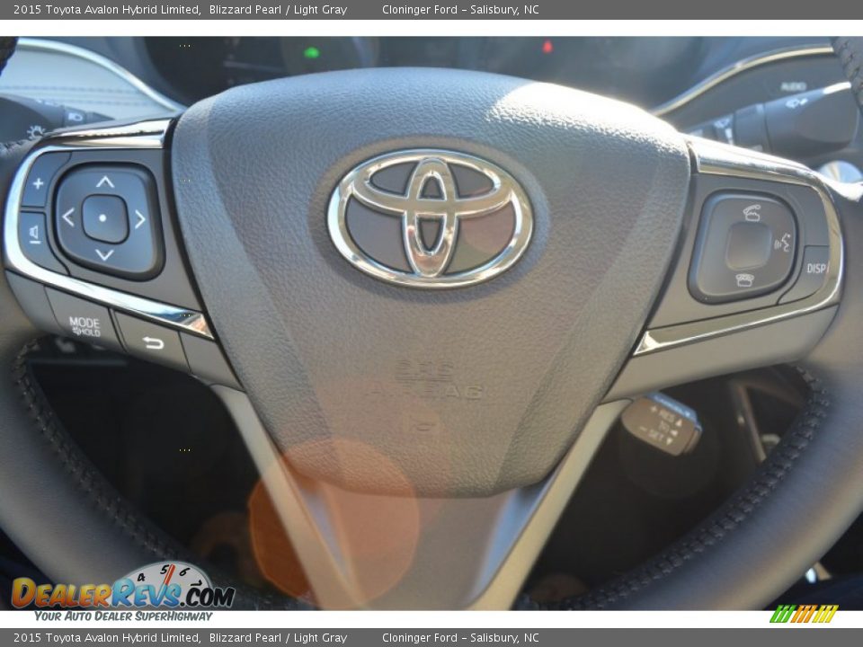 2015 Toyota Avalon Hybrid Limited Blizzard Pearl / Light Gray Photo #23