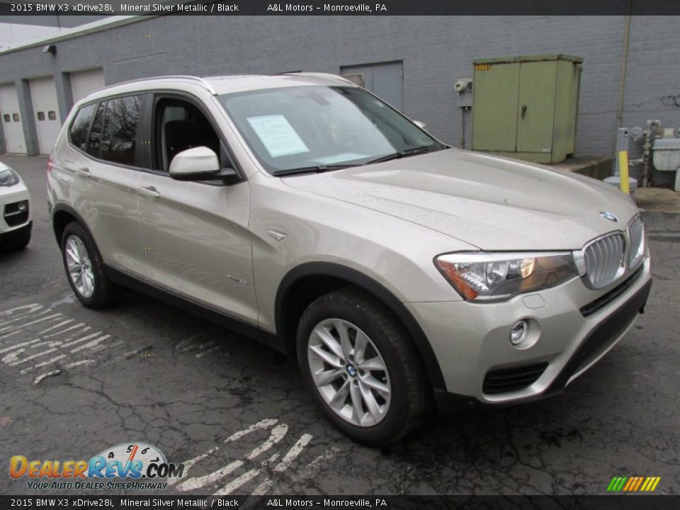Front 3/4 View of 2015 BMW X3 xDrive28i Photo #7