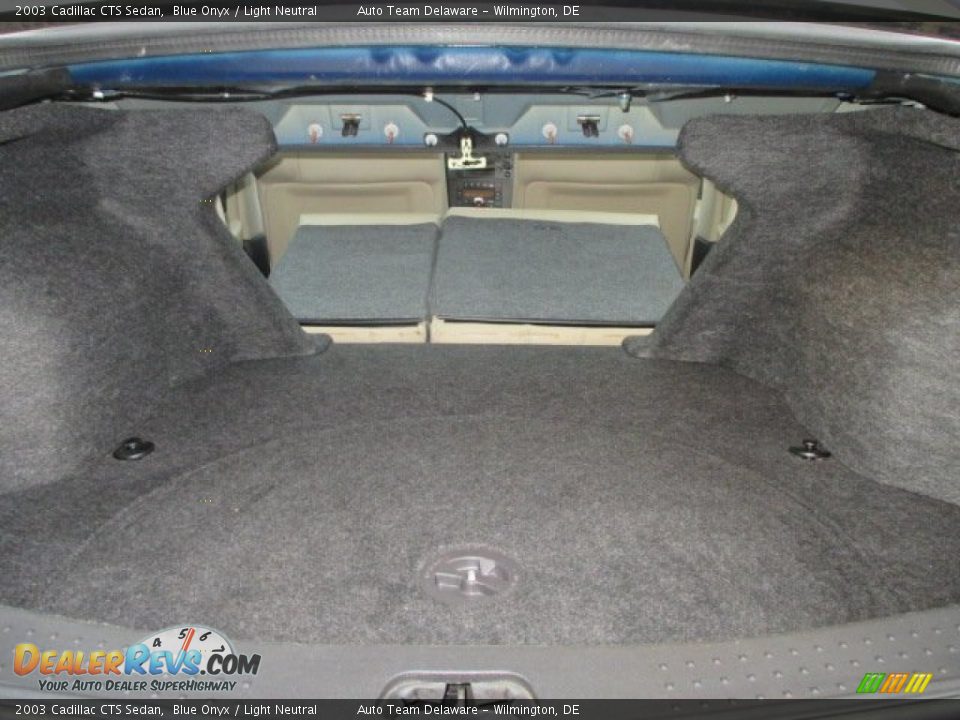 2003 Cadillac CTS Sedan Blue Onyx / Light Neutral Photo #25