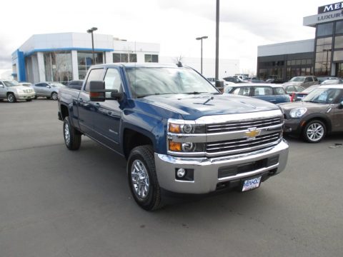 Deep Ocean Blue Metallic Chevrolet Silverado 2500HD LT Crew Cab 4x4.  Click to enlarge.