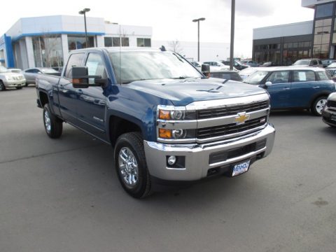 Deep Ocean Blue Metallic Chevrolet Silverado 2500HD LT Crew Cab 4x4.  Click to enlarge.