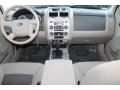 Dashboard of 2008 Ford Escape XLT #10