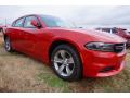 Front 3/4 View of 2015 Dodge Charger SE #4
