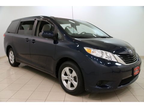 South Pacific Pearl Toyota Sienna .  Click to enlarge.