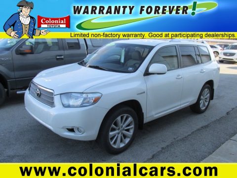 Blizzard White Pearl Toyota Highlander Hybrid Limited 4WD.  Click to enlarge.